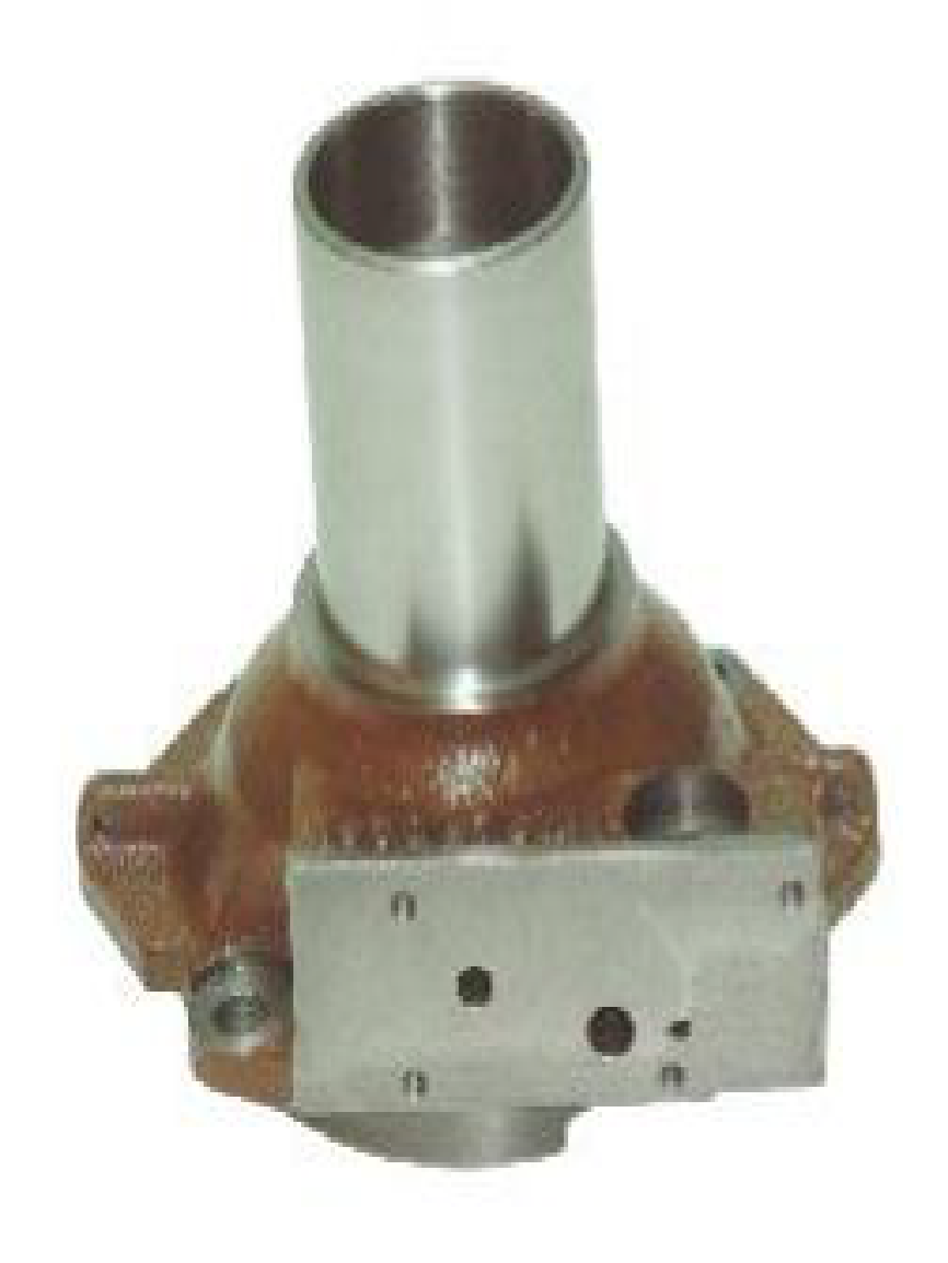 massey-ferguson-gear-box-input-housing-multi-power-retainer