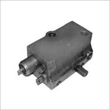 zetor-ursus-hydraulic-lift-distributor-assembly